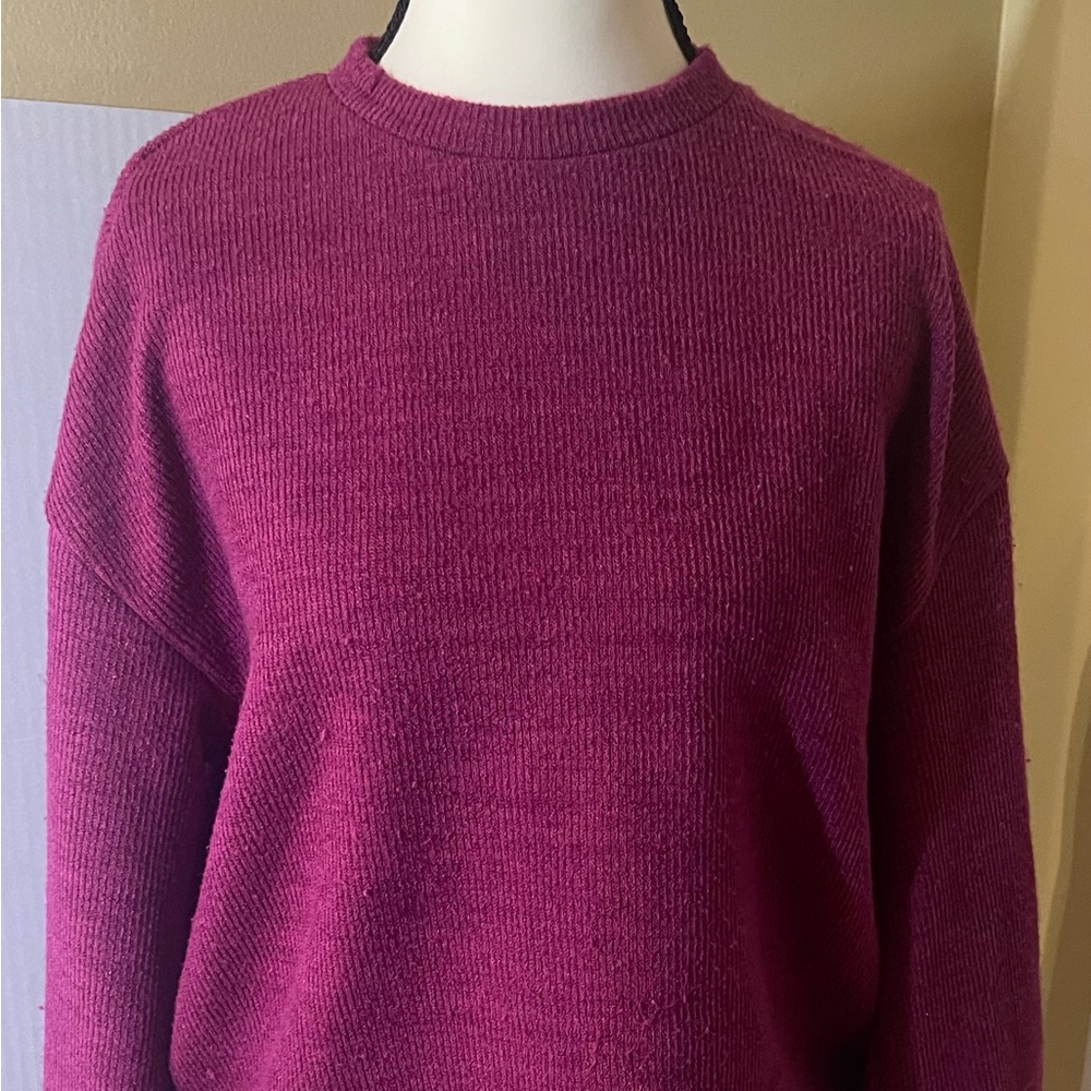 Knit Sweater In Burgundy/Purple Pullover Cotton/Acrylic Blend Material. Sz. M